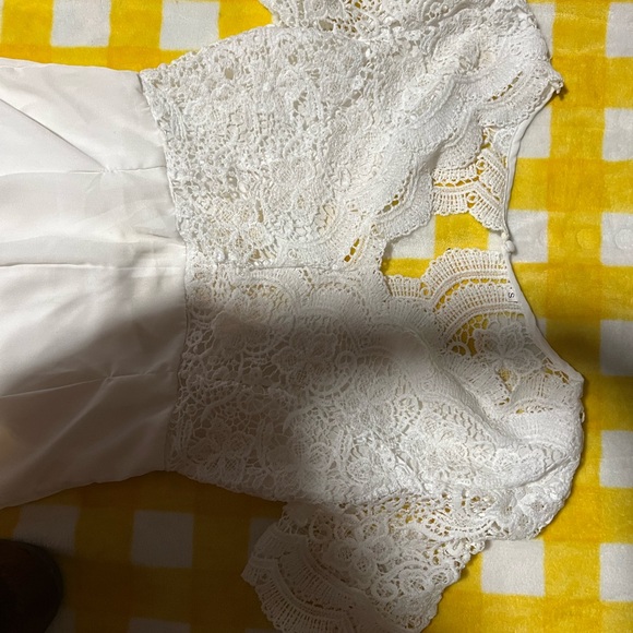 White romper - Picture 4 of 8